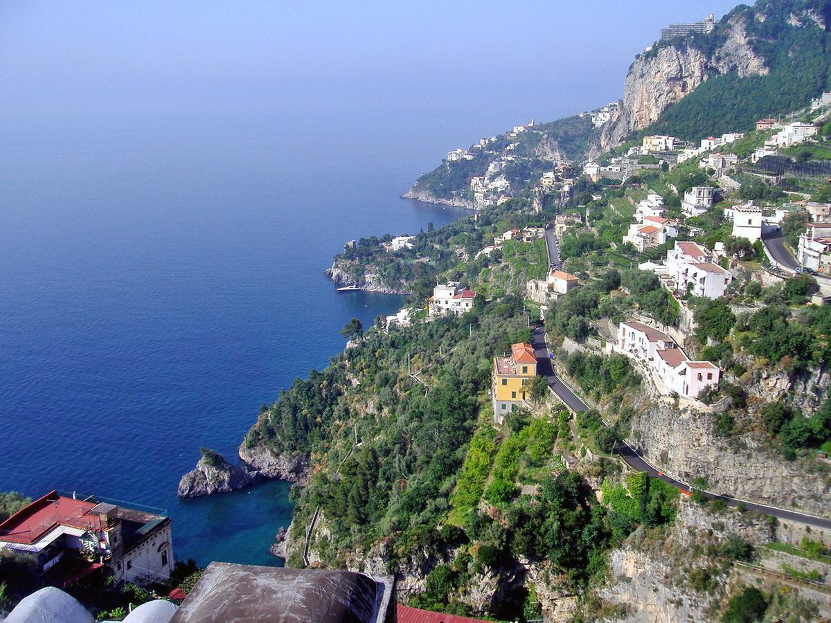 Locazione Turistica Caleidoscopio Lägenhet Amalfi Exteriör bild